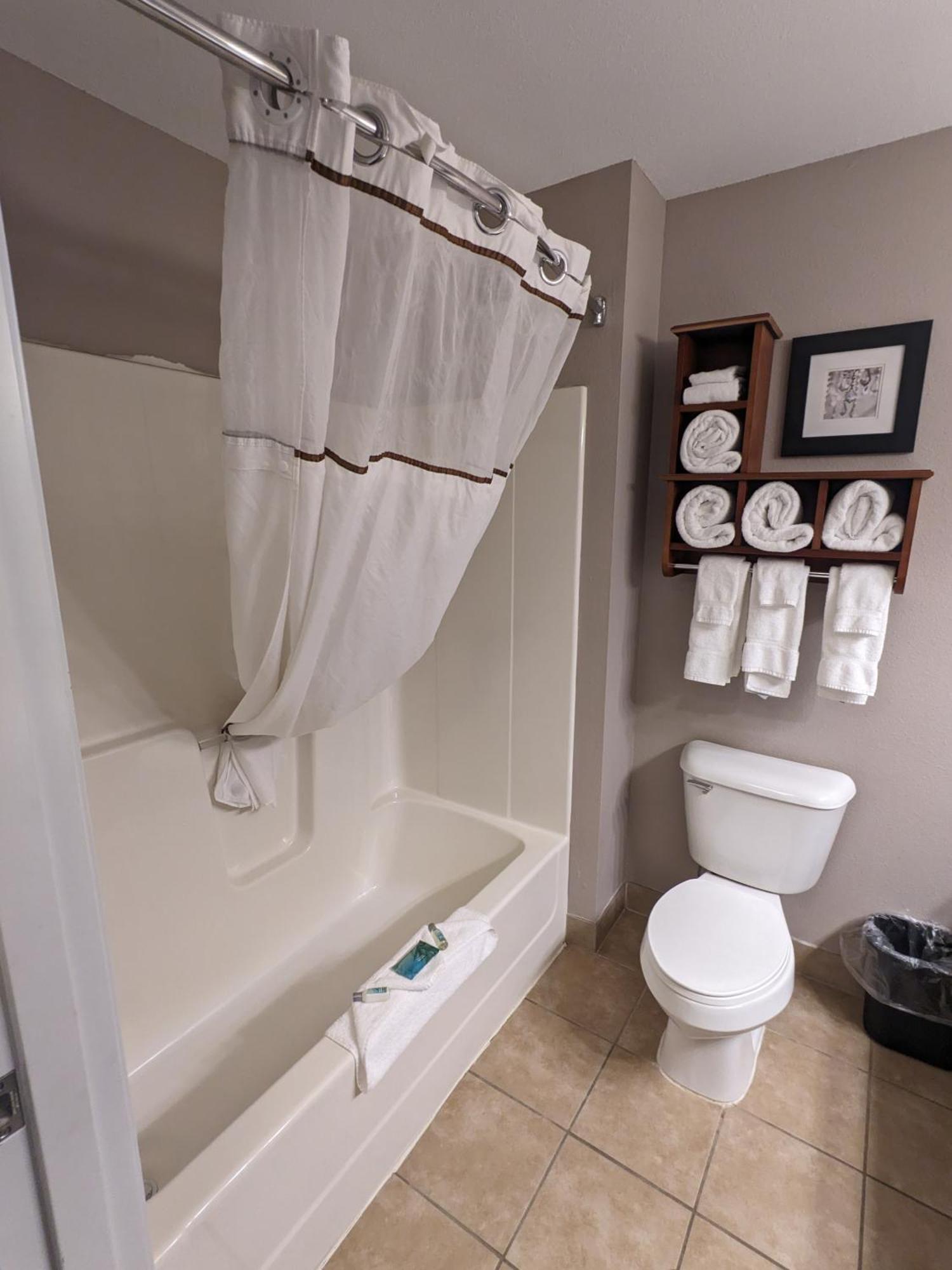 Grandstay Residential Suites Hotel Saint Cloud Bagian luar foto
